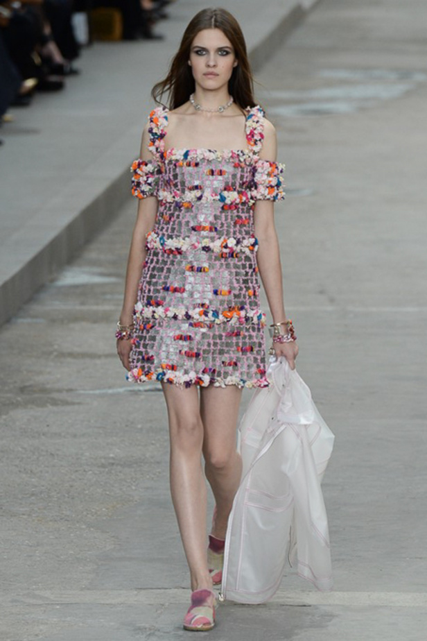 Chanel حرب لونية... ودعوة للسلام والمساواة