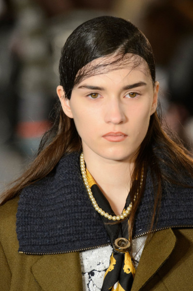 مجموعة فوضويّة وعشوائية لـMaison Margiela في عرض ربيع وصيف 2016