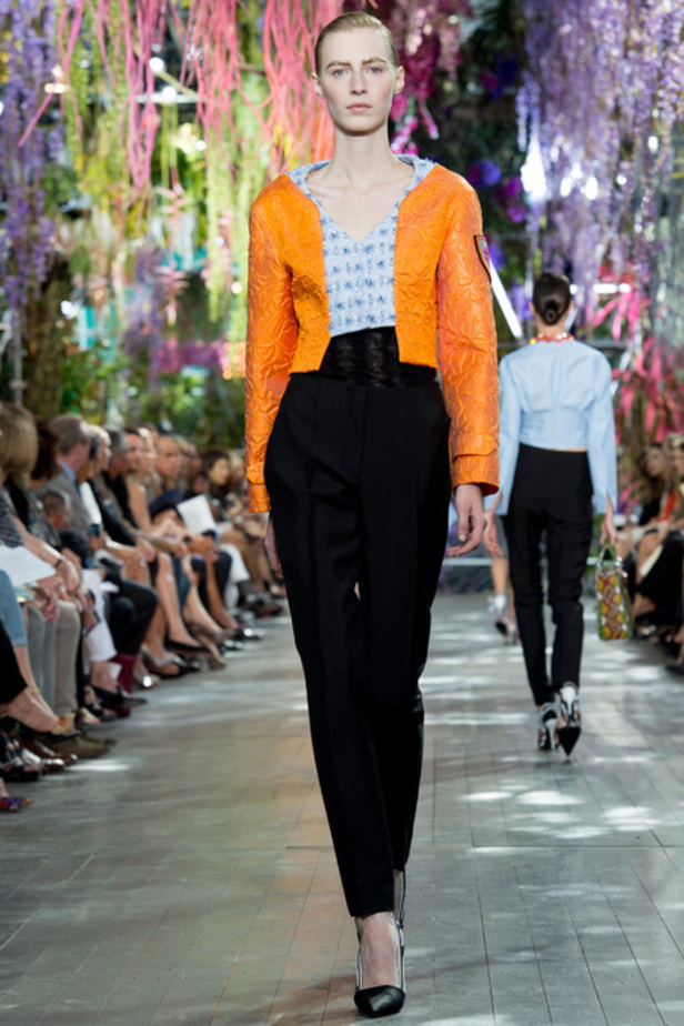 Christian Dior يبهر الحضور بعرض فريد من نوعه