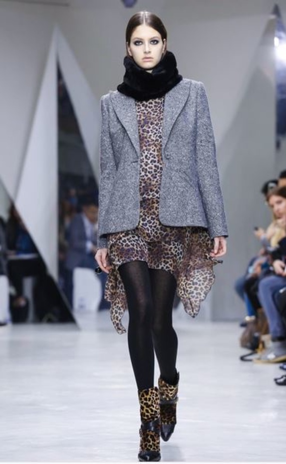 عرض Pascal Millet الأناقة في البساطة!