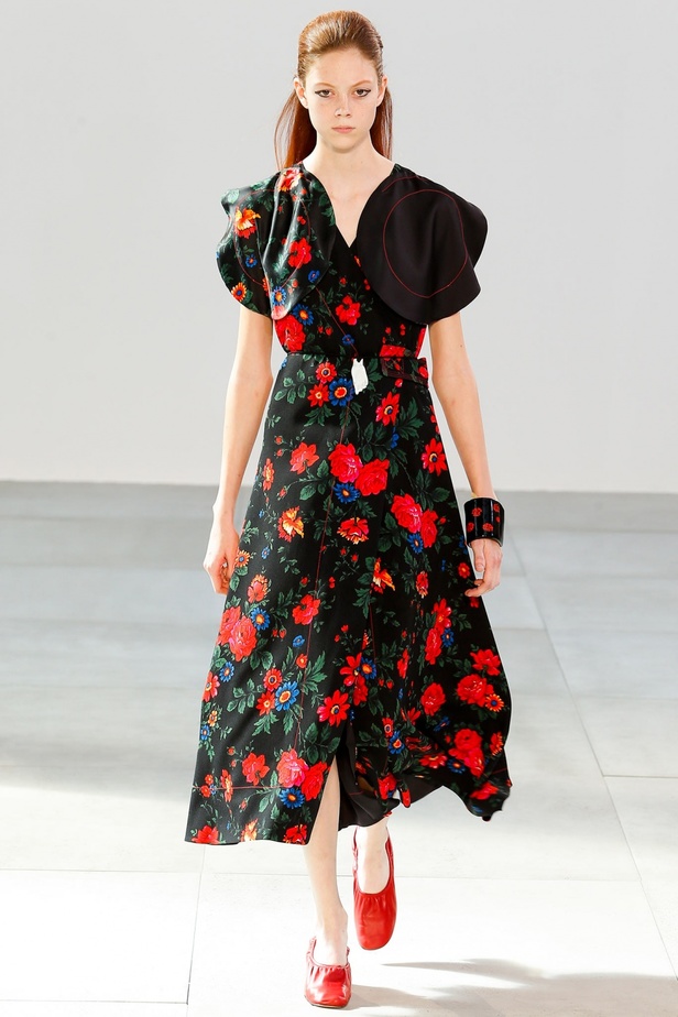 Celine... بين الأنوثة والعملية 