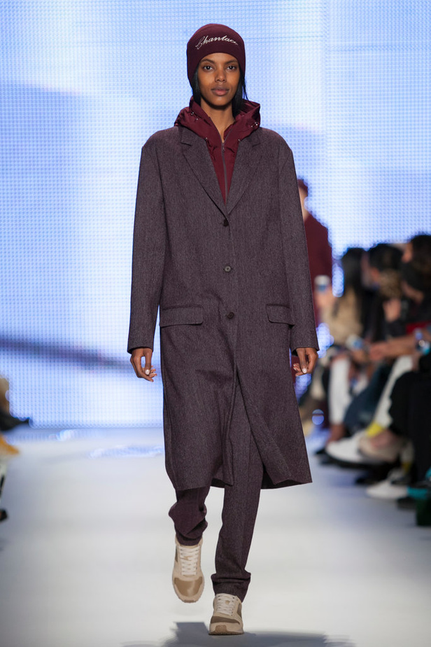 LACOSTE: أناقة لا تعرف التعب