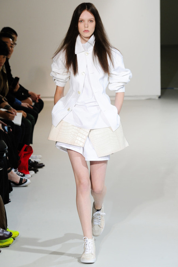 Yang Li: الاسلوب الذكوري رمز الخفة والراحة