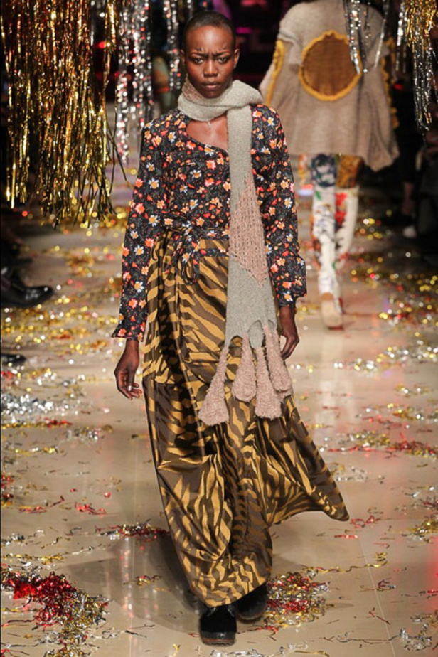 "Vivienne Westwood"... فانتازيّا فوضويّة بامتياز