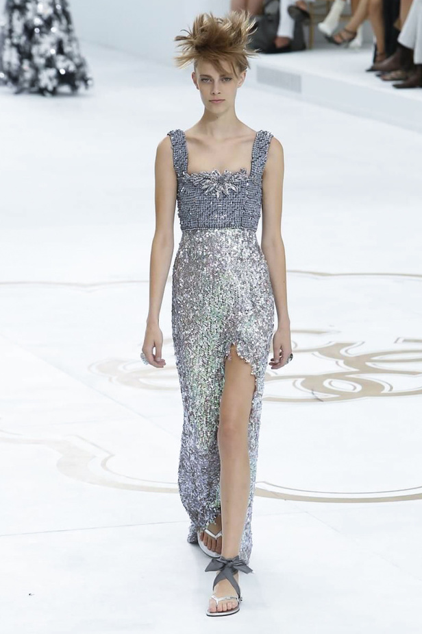 مجموعة Chanel Couture تُجسّد جوانب المرأة المتعددة!