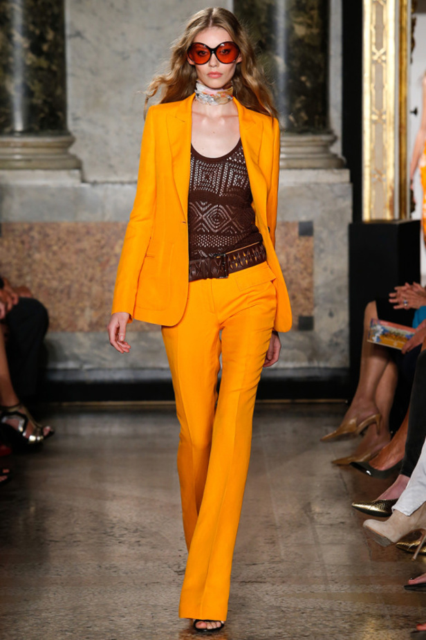 تصاميم Emilio Pucci مفعمة بالألوان الصيفية