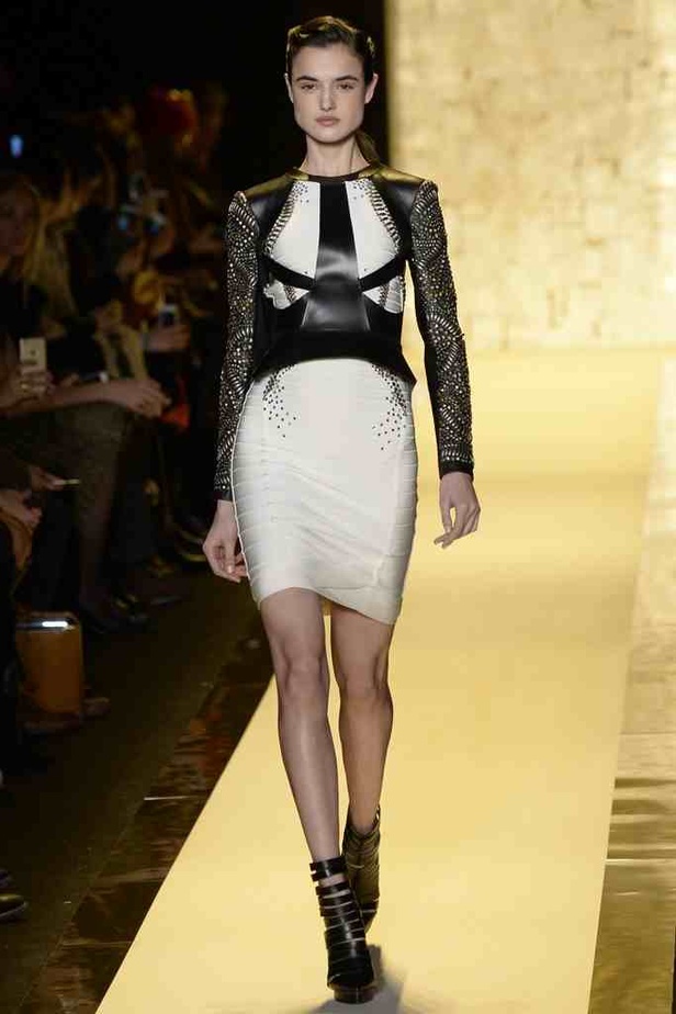 مغامرة مأمونة العواقب مع خريف Herve Leger 