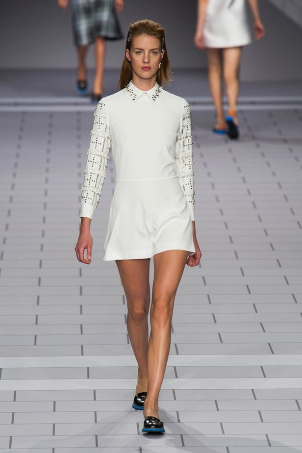 Viktor and Rolf : الزي المدرسي الكلاسيكي...