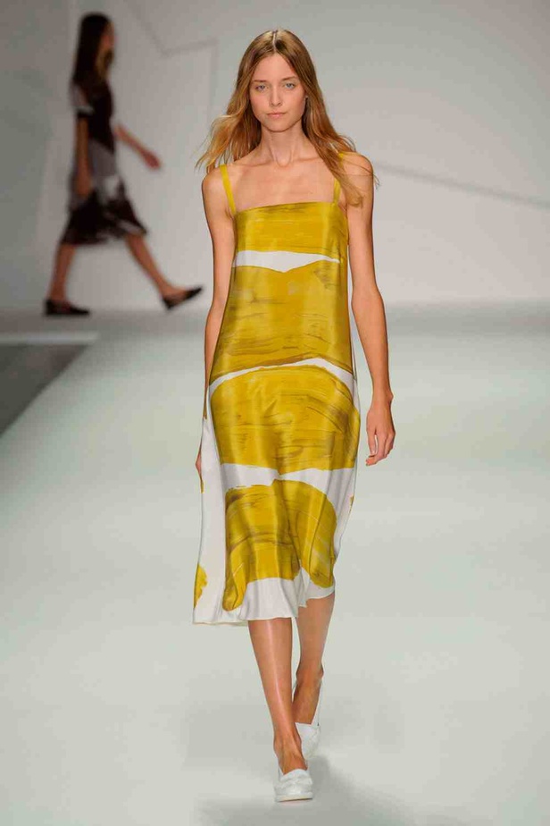 حرير JASPER CONRAN يصنع ربيعك الخاص