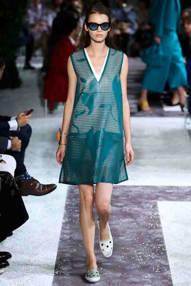 TOD'S  حينما تصبح الأناقة وشما على جسدك