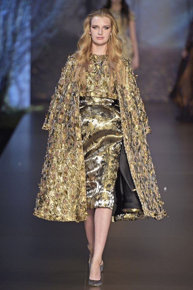 دعوة إلى حديقة Ralph&Russo المسحورة 