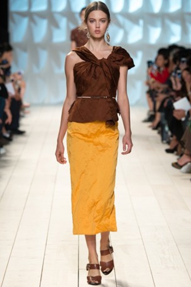 الأنوثة والرقي يتناغمان في مجموعة  Nina Ricci