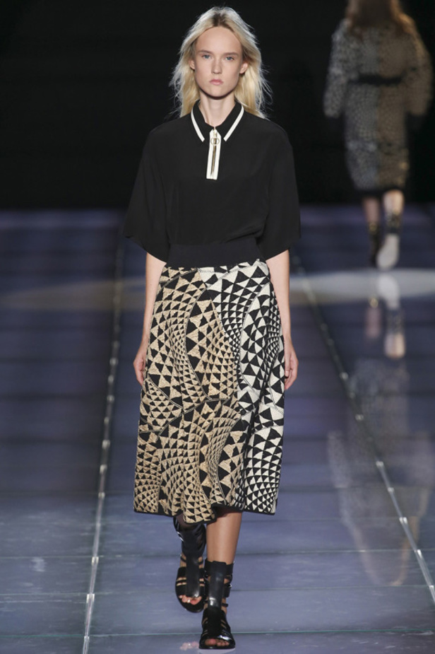 تخريمات دائرية ونقوش متداخلة في مجموعة FAUSTO PUGLISI