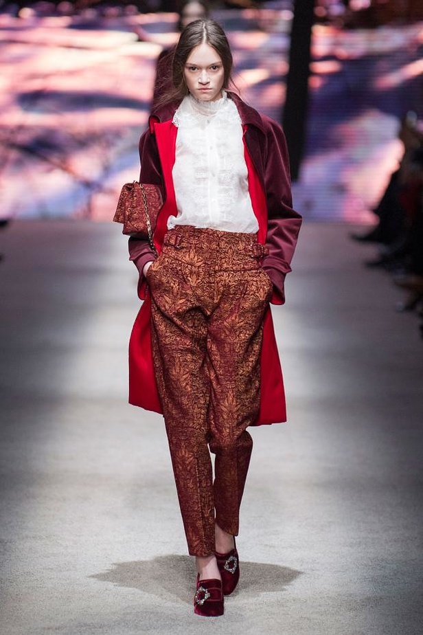 طلّة راقية في عالم التطريز مع Alberta Ferretti