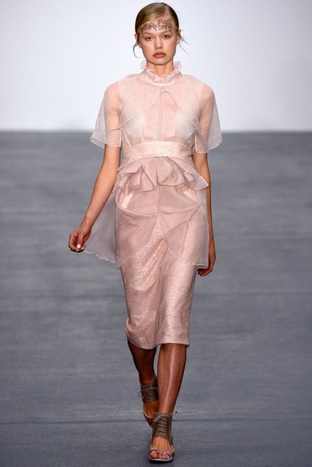 مجموعة Bora Aksu لربيع و صيف 2016