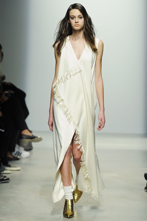 Maison Rabih Kayrouz... نظرة فرنسية على الدلال العربي