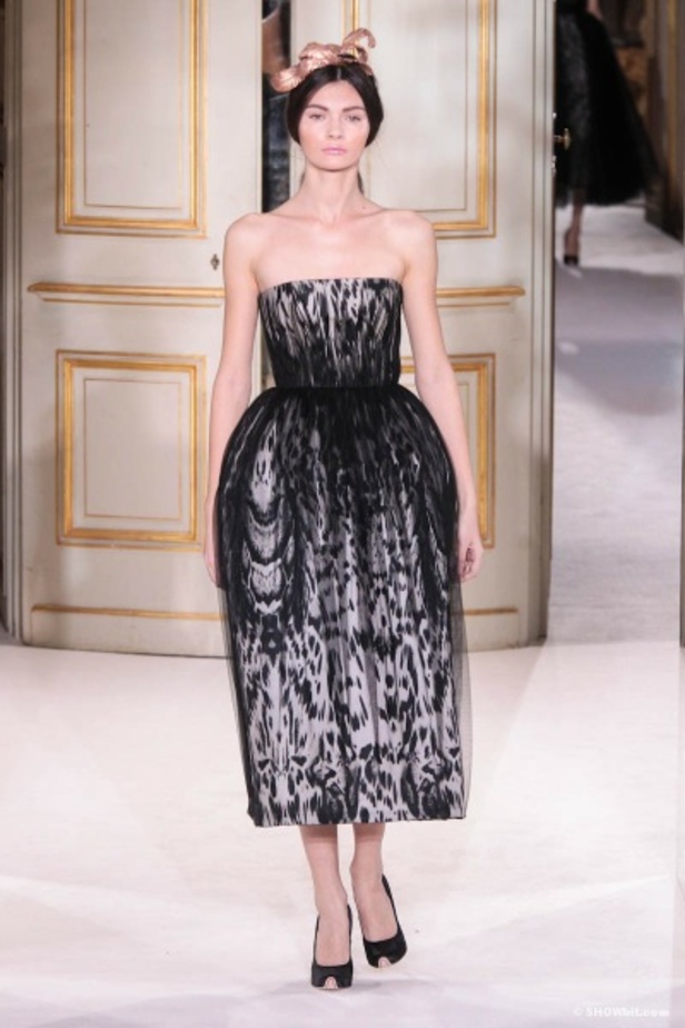 Giambattista Valli - ربيع صيف 2013