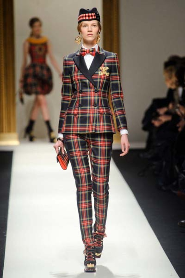 MOSCHINO – خريف وشتاء 2013 