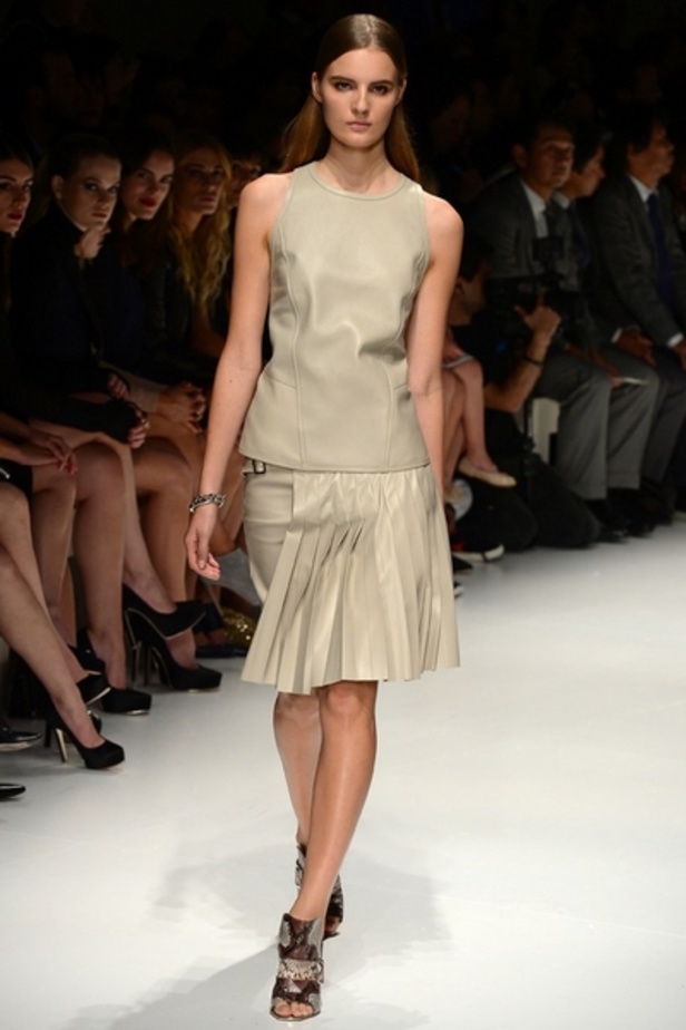 Salvatore Ferragamo... ربيع 2014 هادئ