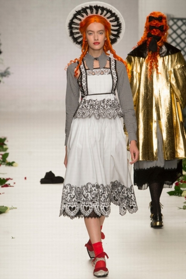 Meadham Kirchoff غرابة وجرأة لافتة 
