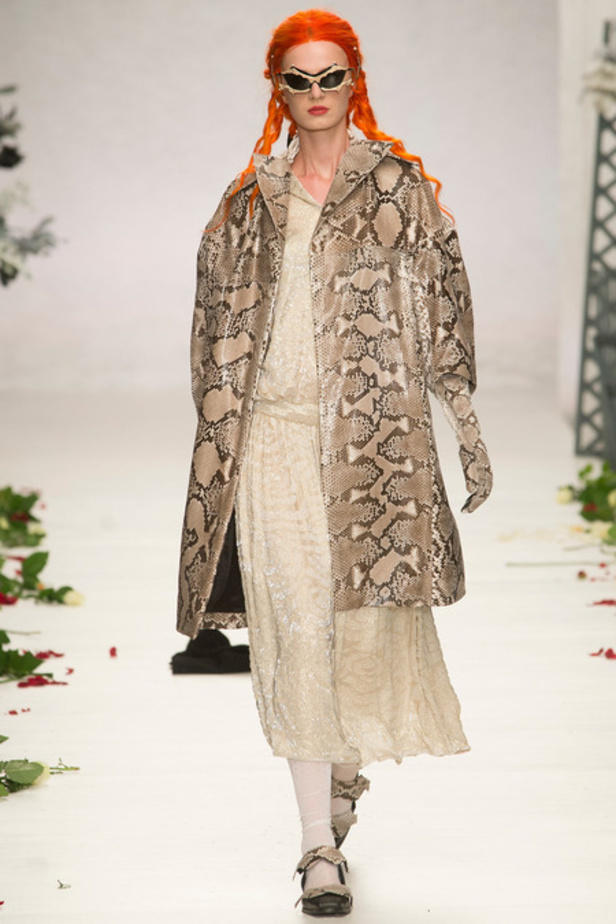 Meadham Kirchoff غرابة وجرأة لافتة 