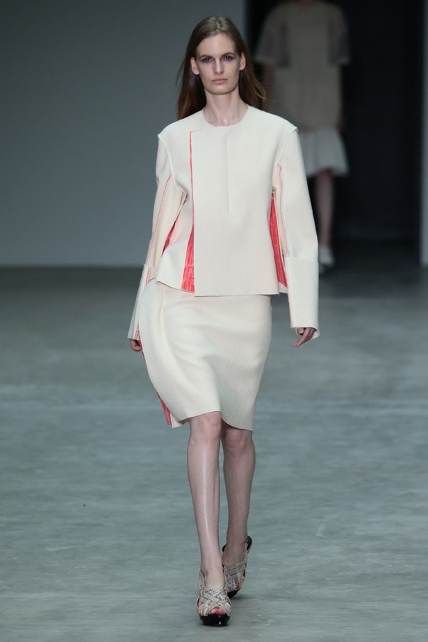 Calvin Klein: هوية جديدة للابيض والاسود