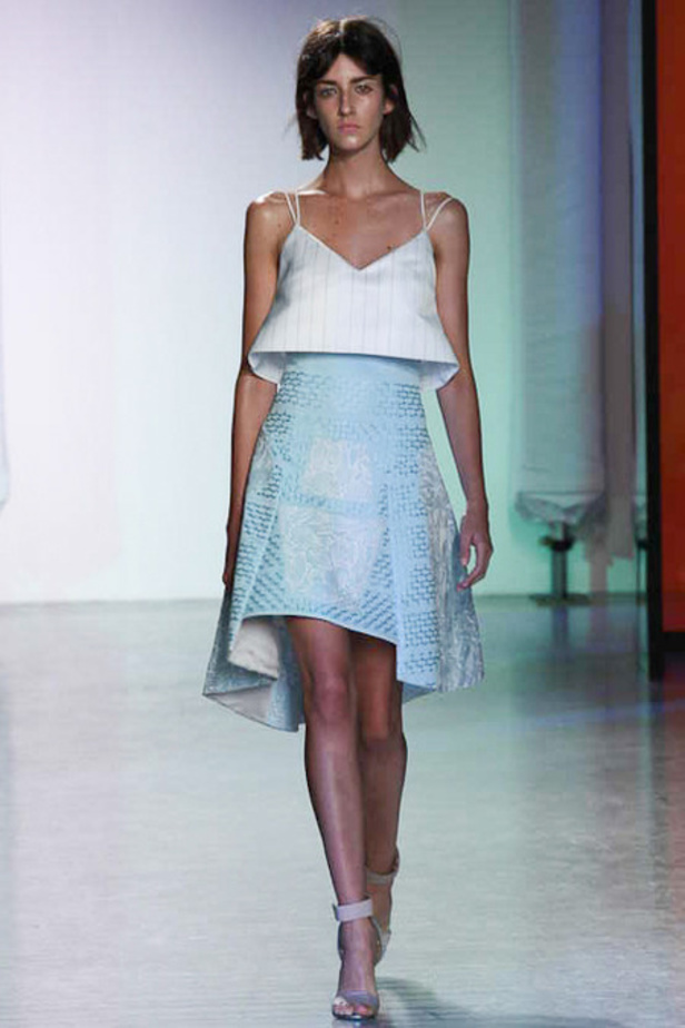 Pilotto Peter يُتقن موضة الفساتين المطبعة