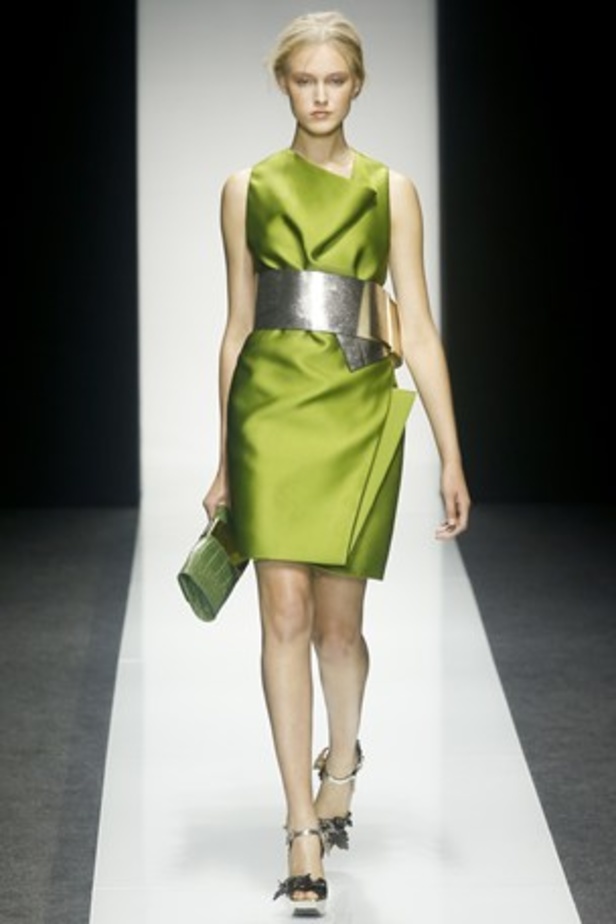 Gianfranco Ferré .. منحوتات أنيقة لمساء صاف