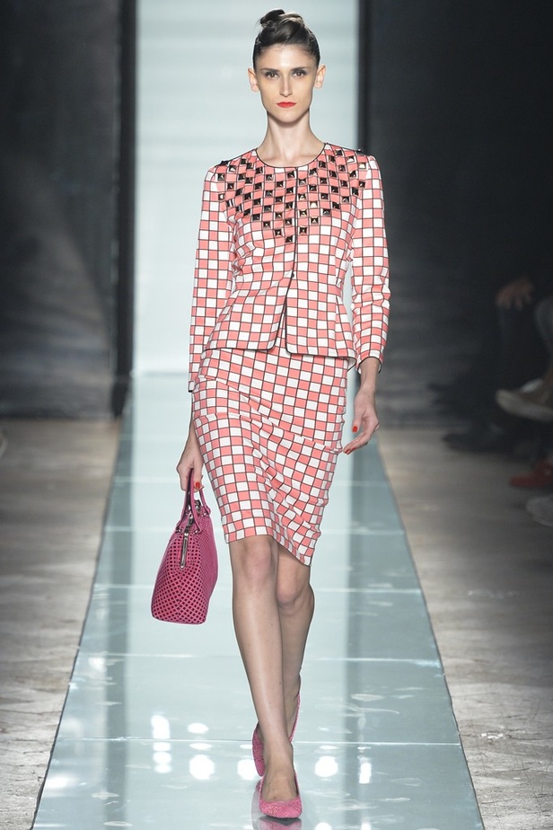 مجموعة Rocco barocco: رؤية ورديّة للحياة