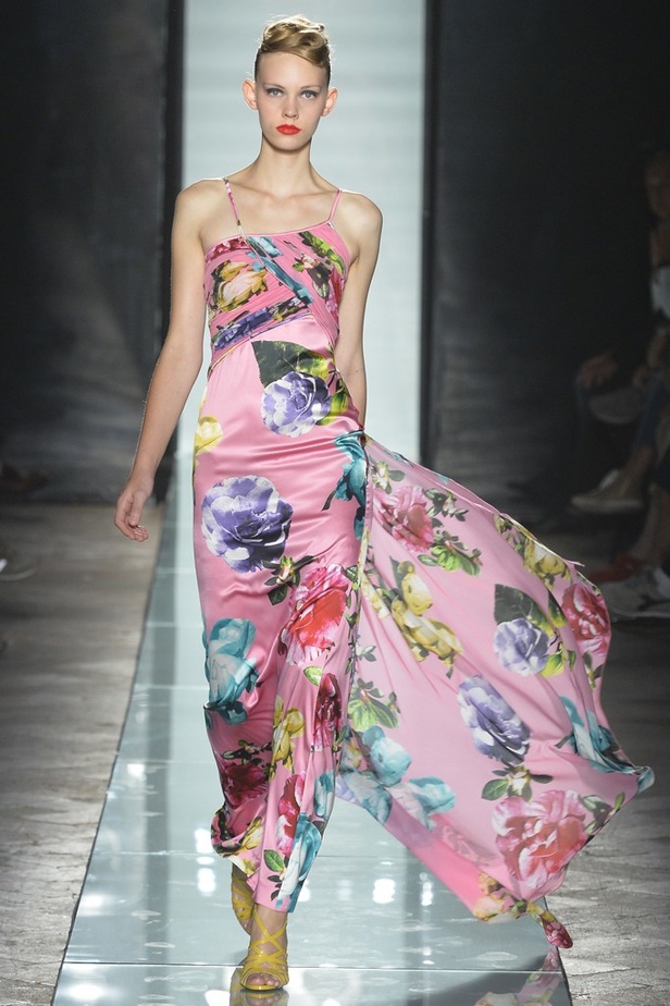 مجموعة Rocco barocco: رؤية ورديّة للحياة