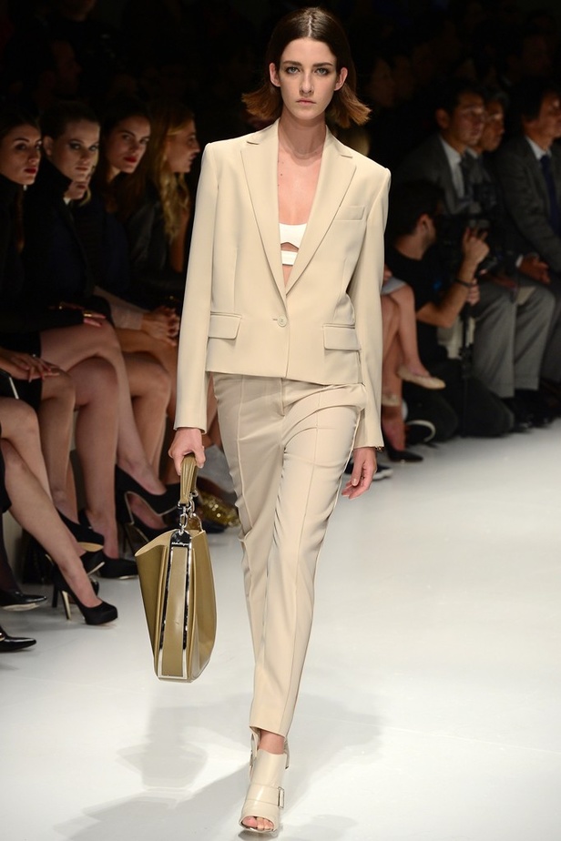 Salvatore Ferragamo... ربيع 2014 هادئ
