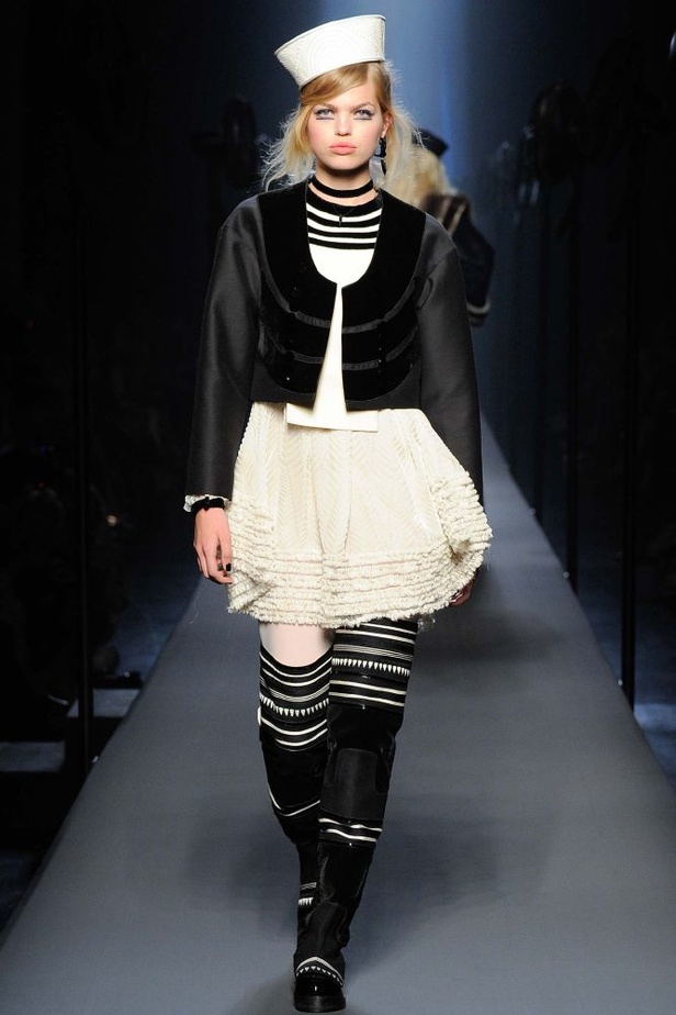 الغرابة والتنوّع في عرض أزياء  Jean Paul Gaultier