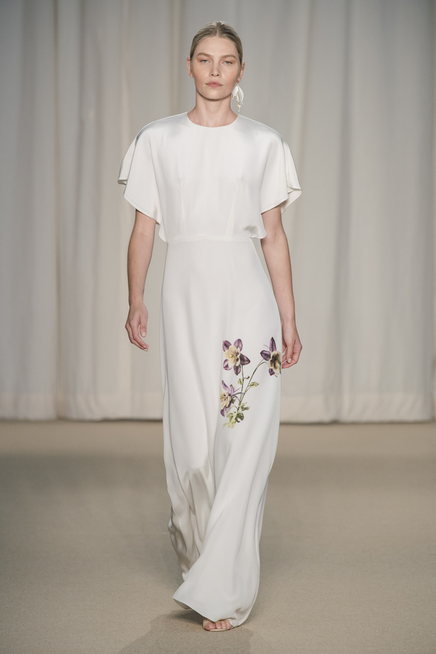 عرض أزياء Adam Lippes لربيع وصيف 2022 من أسبوع الموضة في نيويورك