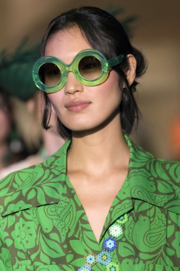 عرض أزياء Anna Sui لربيع وصيف 2022 من أسبوع الموضة في نيويورك