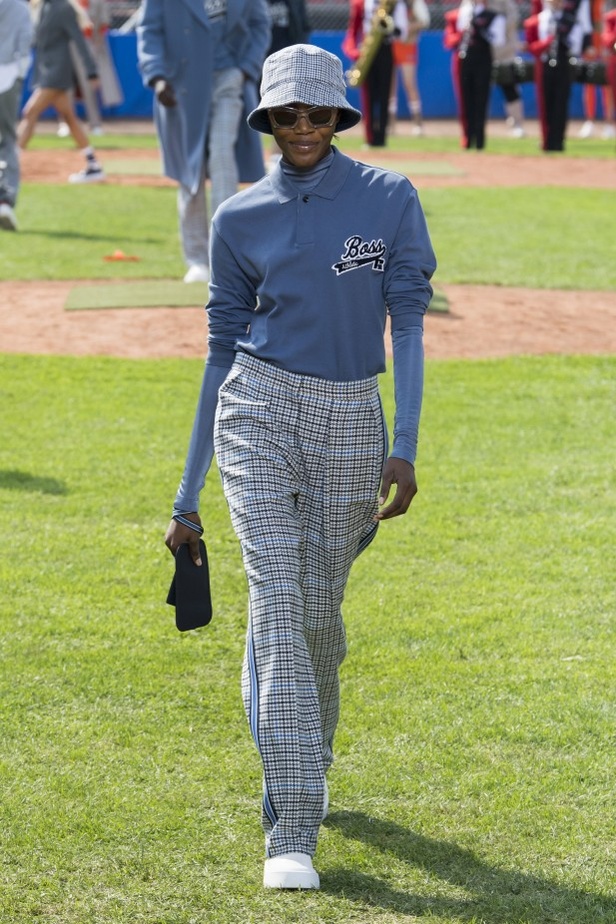 مجموعة Boss لربيع وصيف 2022 ضمن أسبوع الموضة في ميلانو