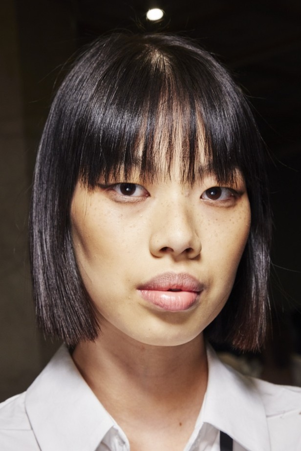 عرض أزياء كريستيان سيريانو لموسم ربيع وصيف 2022