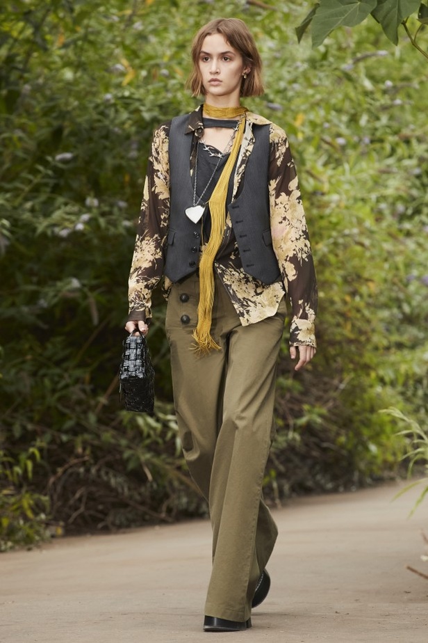 عرض أزياء Dsquared2 من أسبوع الموضة في ميلان 2021 