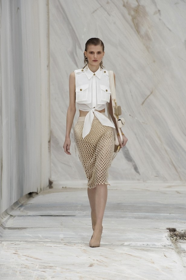 مجموعة ELISABETTA FRANCHI لربيع وصيف 2022 من أسبوع الموضة في ميلانو