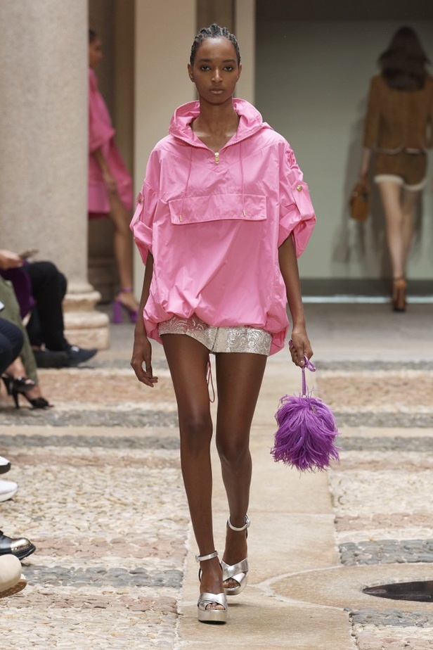 عرض أزياء Ermanno Scervino لربيع وصيف 2022 من أسبوع الموضة في ميلان