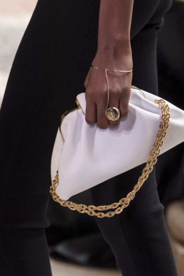 عرض أزياء Ermanno Scervino لربيع وصيف 2022 من أسبوع الموضة في ميلان