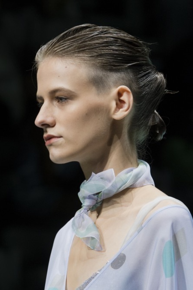 مجموعة أمبوريو أرماني لموسم ربيع وصيف 2022