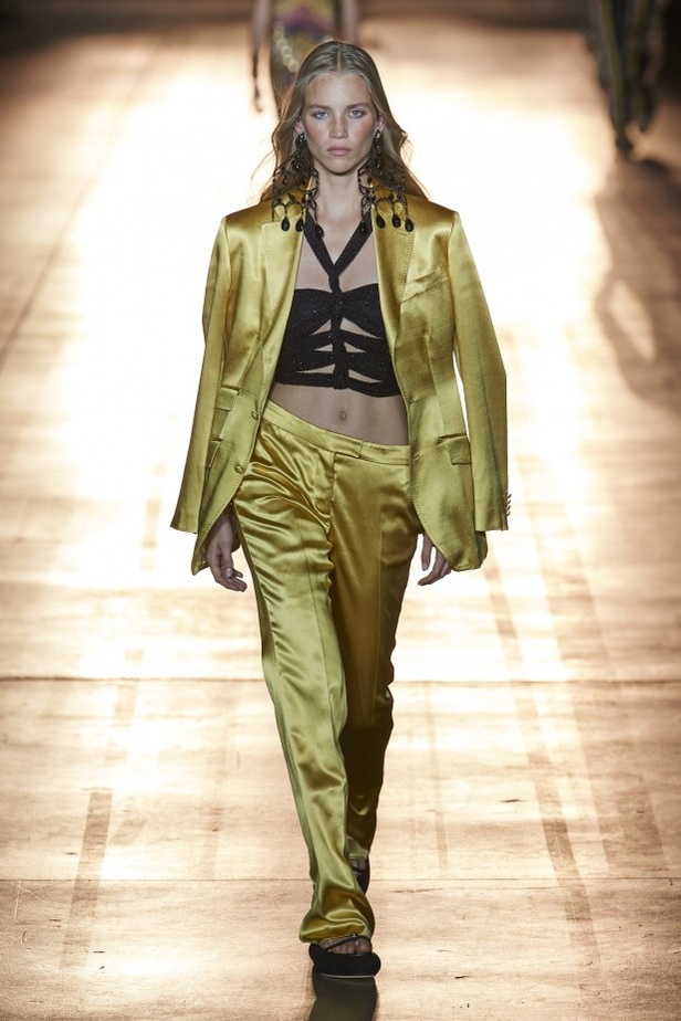 مجموعة Etro لربيع وصيف 2022 من أسبوع الموضة في ميلانو