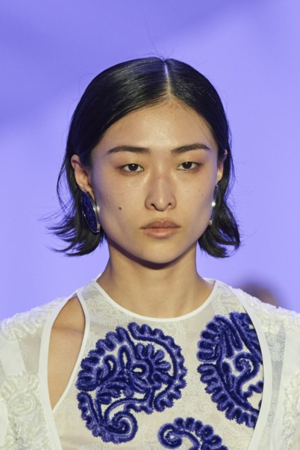 عرض ازياء مجموعة Jil Sander لربيع وصيف 2022 ضمن اسبوع الموضة في ميلانو