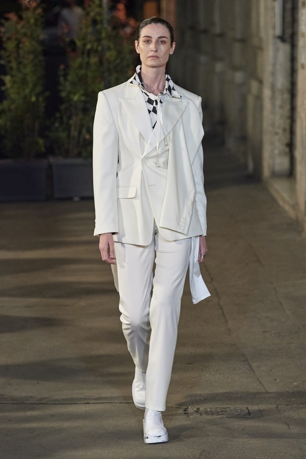 مجموعة  MM6 Maison Margielaلربيع وصيف 2022 من أسبوع الموضة في ميلانو