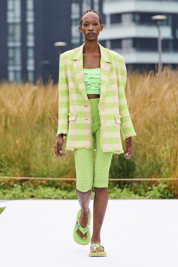 مجموعة MSGM لربيع وصيف 2022 من أسبوع الموضة في ميلانو