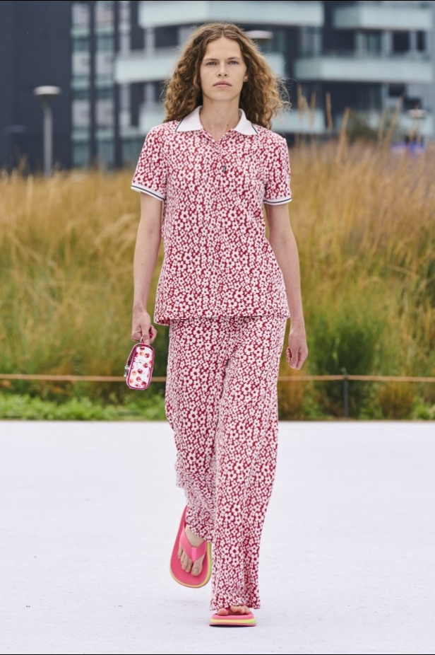 مجموعة MSGM لربيع وصيف 2022 من أسبوع الموضة في ميلانو