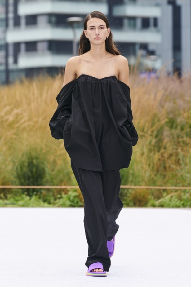 مجموعة MSGM لربيع وصيف 2022 من أسبوع الموضة في ميلانو