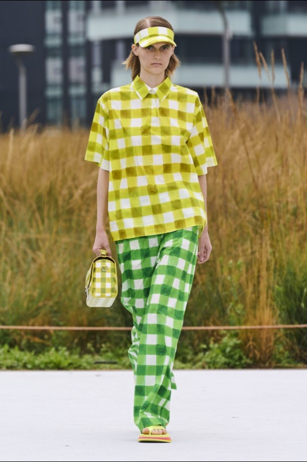 مجموعة MSGM لربيع وصيف 2022 من أسبوع الموضة في ميلانو