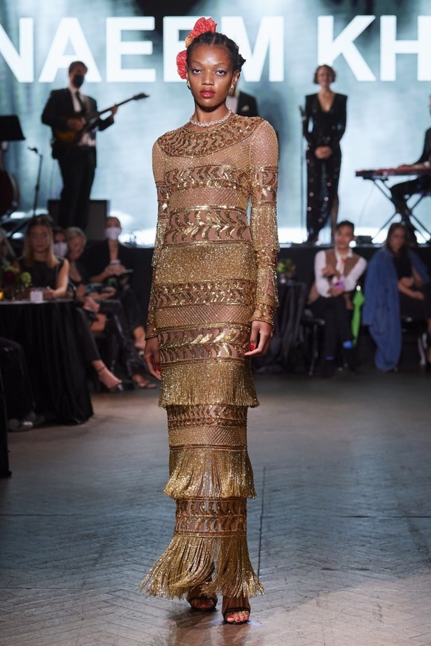 مجموعة Naeem Khan لربيع وصيف 2022 ضمن أسبوع الموضة في نيويورك