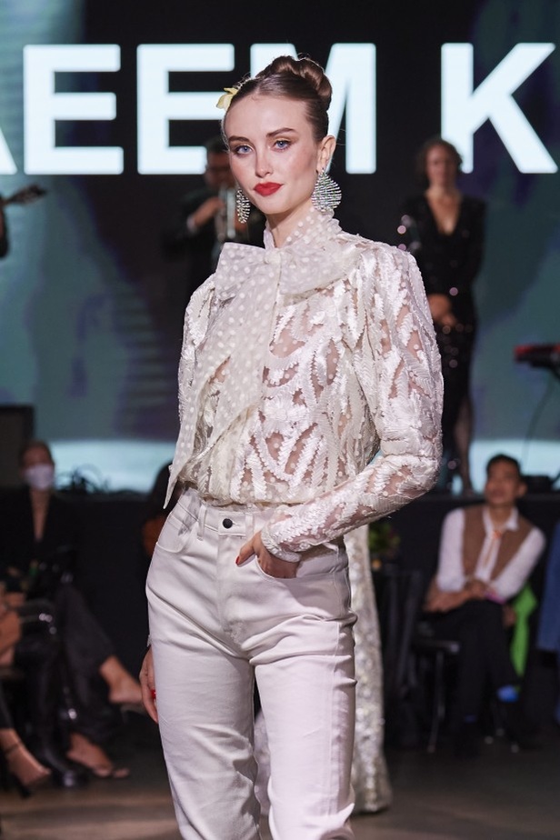 مجموعة Naeem Khan لربيع وصيف 2022 ضمن أسبوع الموضة في نيويورك